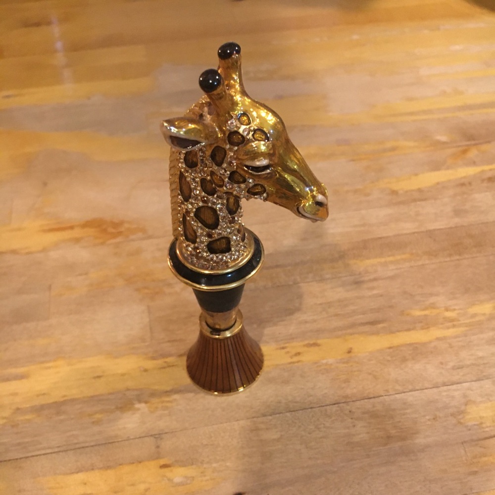 Jay Strongwater Giraffe Wine Stopper